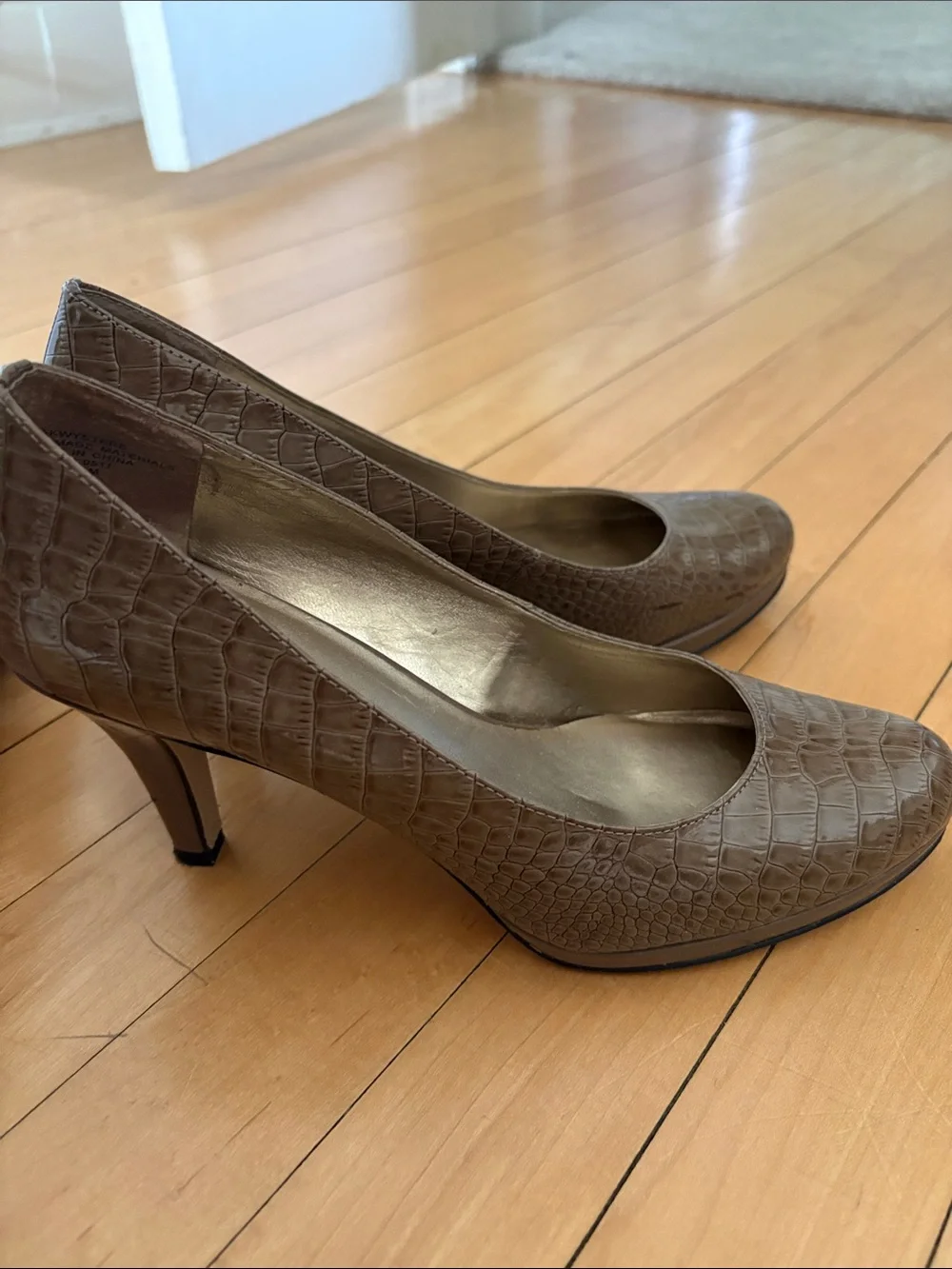 Anne Klein Taupe Croc-Embossed Kitten Heel Pumps